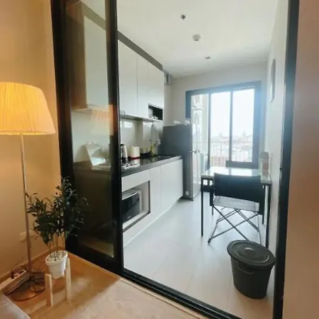 The Base Central Pattaya Long Balcony King-Bed With Infinity Pool & Free Netflix Exterior photo