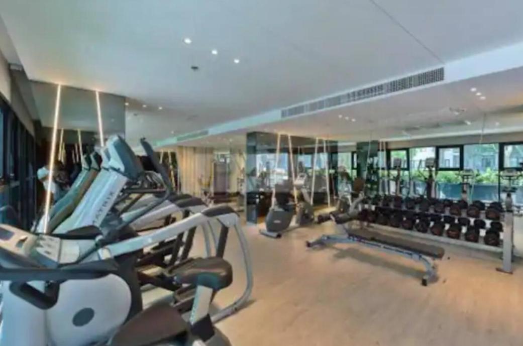 The Base Long Balcony King-bed With Infinity Pool & Free Netflix Pattaya